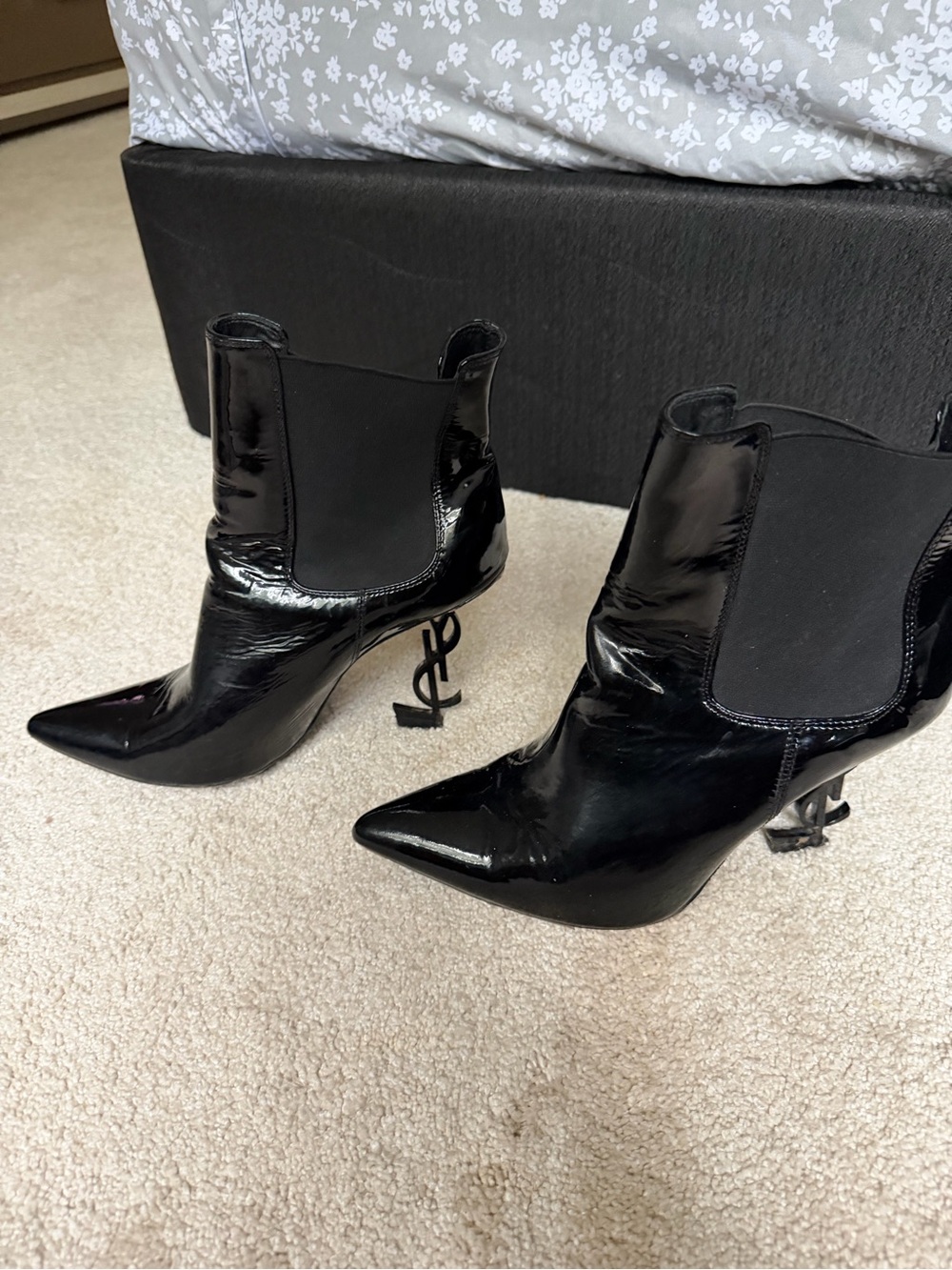 Black Patent Pointed-Toe Chelsea Ankle Boots with Sculpted Heel